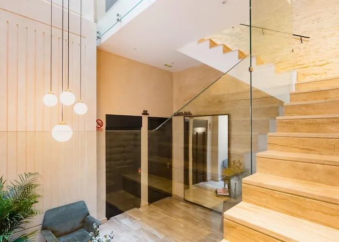 Luxurious Located In Casa Pilatos 3*